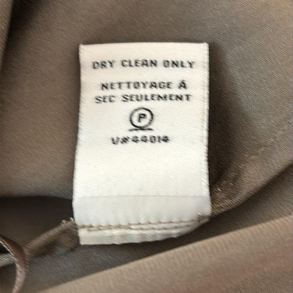 DIANE VON FURSTENBERG Cahil Silk Blouse Size 2 - Picture 10 of 10